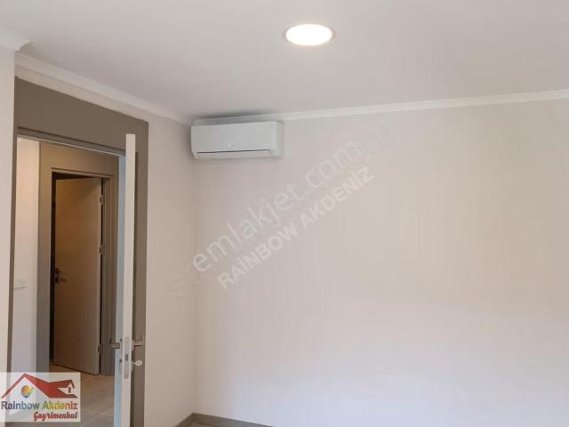 Kumköy'de Site İçi Deniz Manzaralı Satılık 3+1 Dubleks Daire