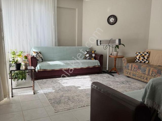 Bursa Gemlik Kumla Mahallesinde Deniz Manzaralı Eşyalı 2+1 Satılık Daire