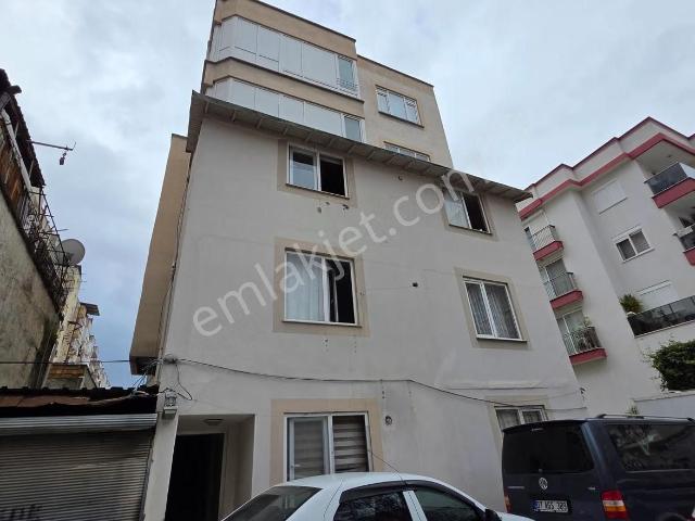 Kumluca Merkezde 3+1 Kiralık Daire