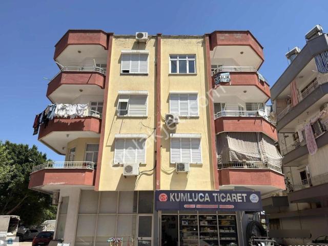 Kumluca Eskicami Mahallesi'nde Merkezi Konumda 3+1 Kiralık Daire