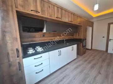 Kumsaldan Altınkumda Ebeveyn Banyolu Arakat_2+1_sıfır Lüx Daire