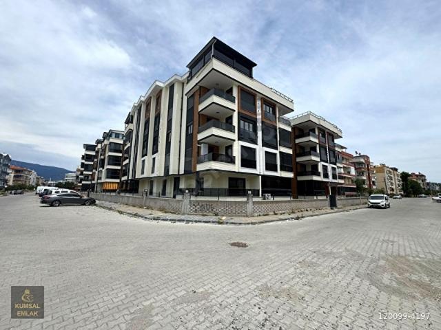 KUMSALDAN ALTINKUM'DA EBEVEYN BANYOLU SIFIR LÜX_2+1_ARAKAT DAİRE