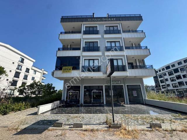 Kumsaldan Pazar Pazarı Mevkii 2 Yaşında_1+1_ara Kat Lüx Daire!