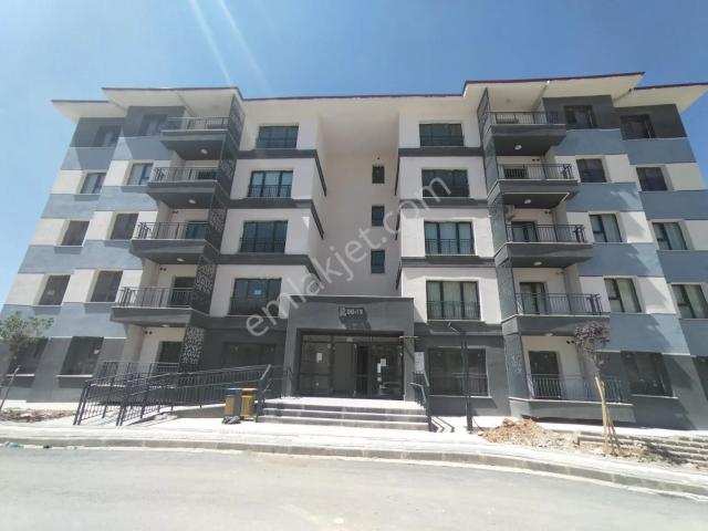 Kumsal'dan Yeşilyurt İkizce Mah. 2.bölge 6.etap 3+1 Kiralık Daire