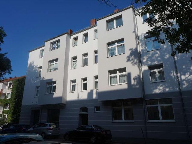 KUNZE: 2 Zimmer Wohnung mit Balkon in der Oststadt!