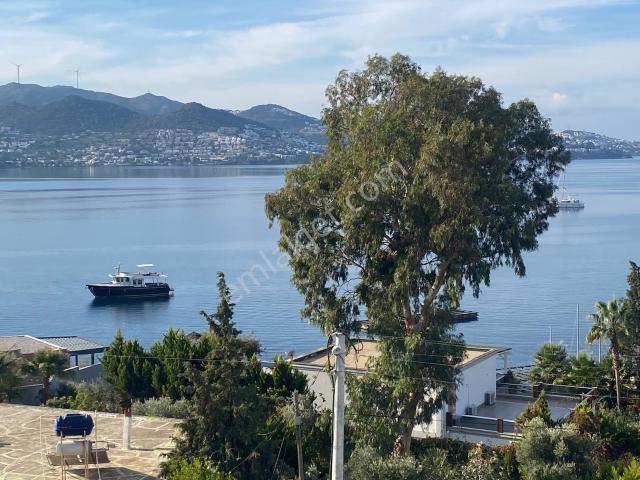 Küdür'de Full Eşyalı Deniz Manzaralı Havuzlu Sitede 2+1