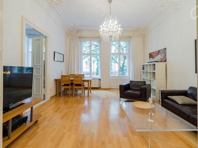 Kudamm Luxury Stucceto Appartement AAA / New Kitchen, Berlin Amsterdam Apartments for Rent