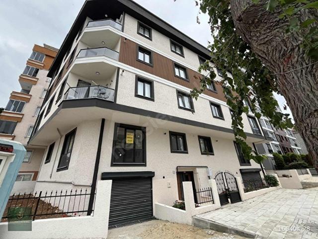 KUDRET YÜKSEL den KAPALI OTOPARKLI 2+1 SATILIK DAİRE
