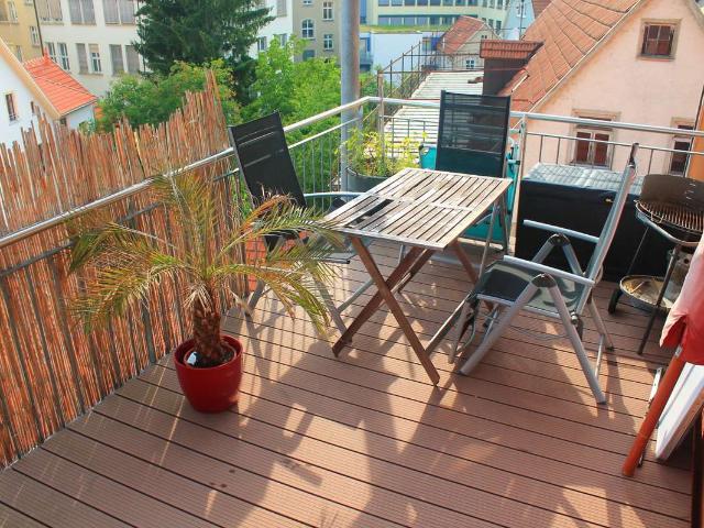 Küferstr. 22. Traumhafte DG Whg, sonniger, großer Südbalkon. Direkt v. Eigentümer. Provisionsfrei!