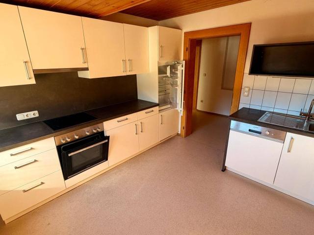 Kufstein/Sparchen: Kuschelige 2,5 Zimmer Wohnung ab sofort zu vermieten