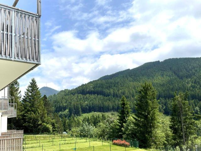 KÜHLE SOMMER IN IHREM ZWEITWOHNSITZ 10 Grad kühler am Semmering! Besichtigen Sie eine ca 80 m² Gartenmaisonette, mit unverbaubarem Blick in die Natur