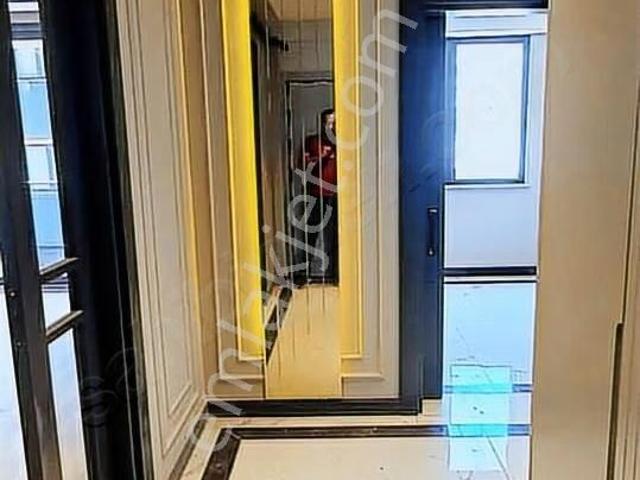Kültür Emlaktan Site İçersinde 2+1 Havuzlu,kapalı Otoparklı Lüks