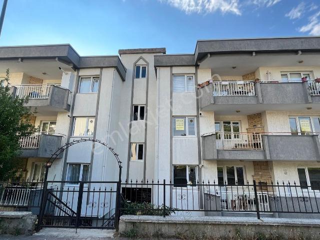 Kültür Mahallesi Bahçe Katı Kiralık 3+1 Daire