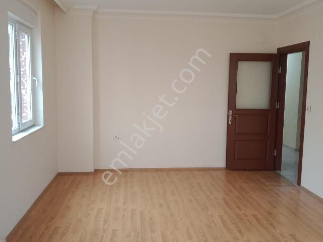 Kültürde 2+1 Katta Eşyasız Kiralık Daire