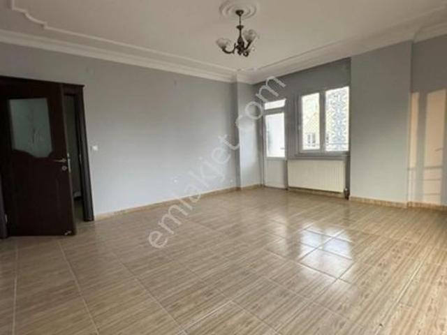 Kültürde 2.5+1 Merkezi Lokasyonda Satılık 4. Kat Daire