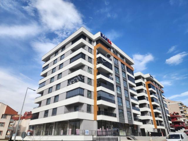Kültür'de 3+1'ler 205m2, Otoparklı, Giyinme Ve Çamaşır Odalı