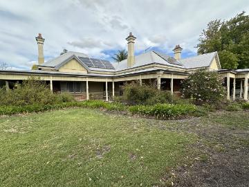 Katanning, Boyerine - Fireplace