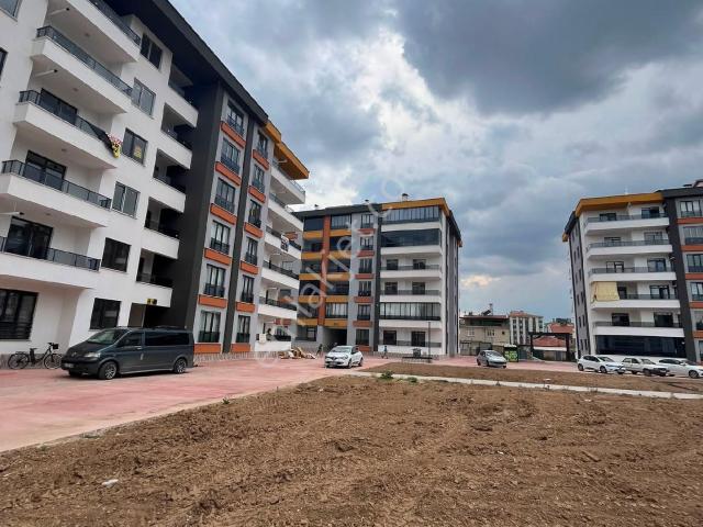 Kule 42 Emlak'dan Sıfır 4+1 Arakat Selim Sultan Mahallesi'nde