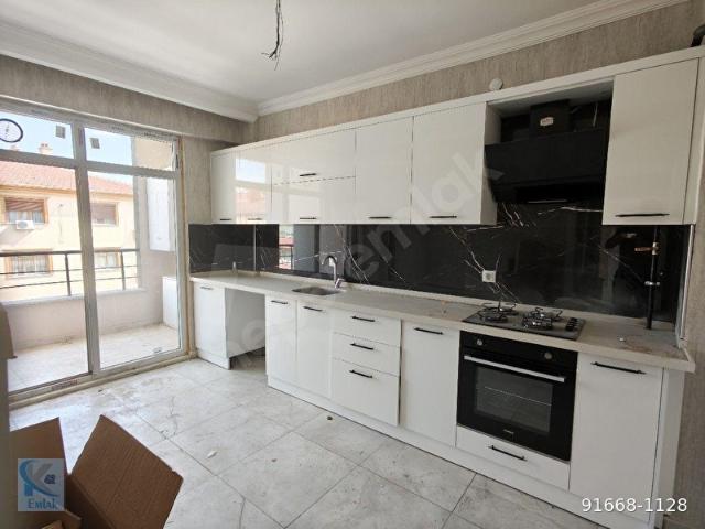 KULE 42 EMLAK'DAN 4 ADET 2+1 KEÇECİLER CADDESİ ÜZERİ DAİRELER