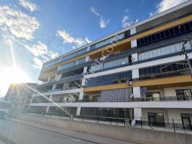 Kule 42 Emlak'tan Erenler Mah. Siteiçi Arakat 3+1 Satılık Daire