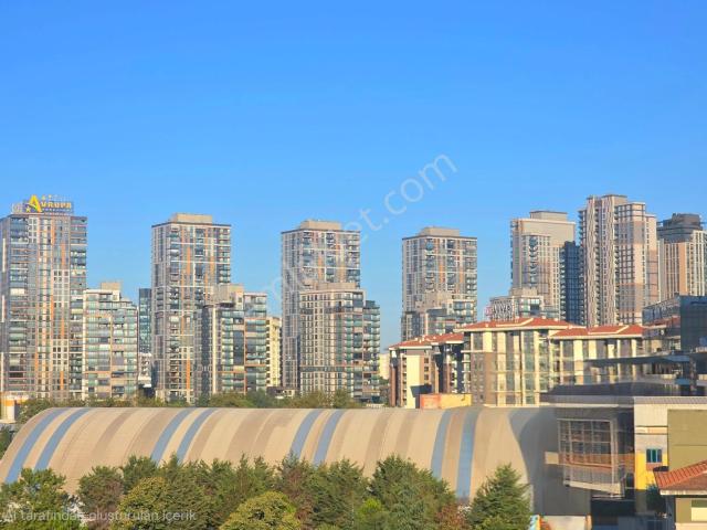 Kule'den | Sıfır Panoramik Şehir Manzaralı, Otoparklı Ara Kat
