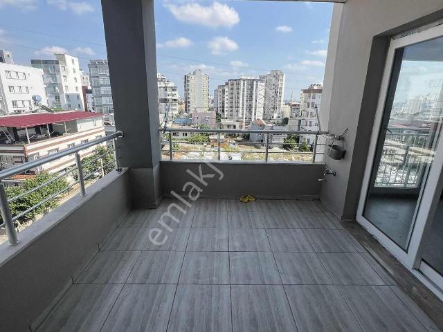 Kulepark~farkıyla~çok~geniş~teras~balkonlu~2+1~kapalı~mutfak
