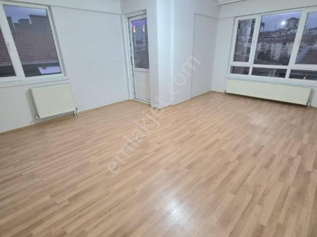 Külliye Yakını 3.katta Manzaralı 130 M2 Kiralık Daire