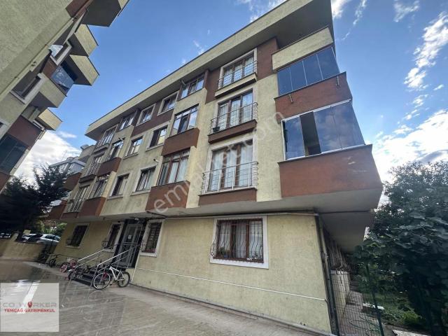 Kurtköy Mahallesinde 5+1 Dubleks Site İçerisinde Kiralık Daire