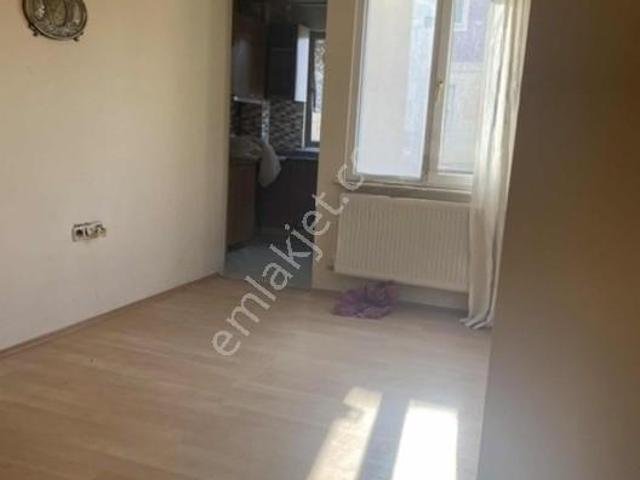Kurtköy Merkezde Mustakil Binada 2 1 Satılık Daire