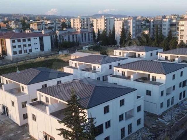 KURTOĞLUNDAN MİLLET BAHÇESİ KARŞISI TRİPLEKS 4+1