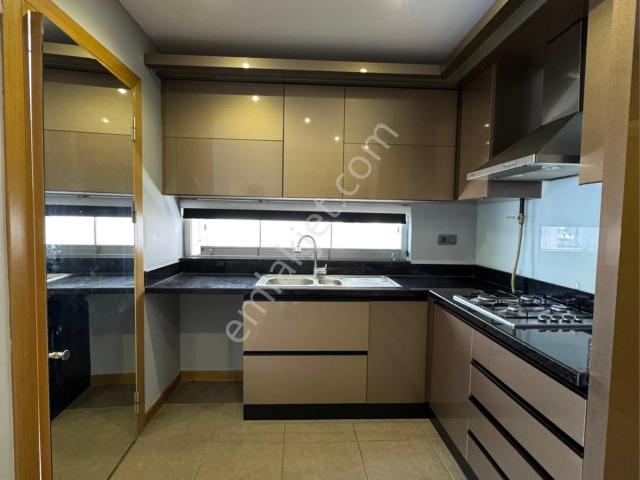 Kurtuluş Mah ziyapaşa Bulv Yakın valilik Civ 4.kat 2+1doğ.kiralık Daire
