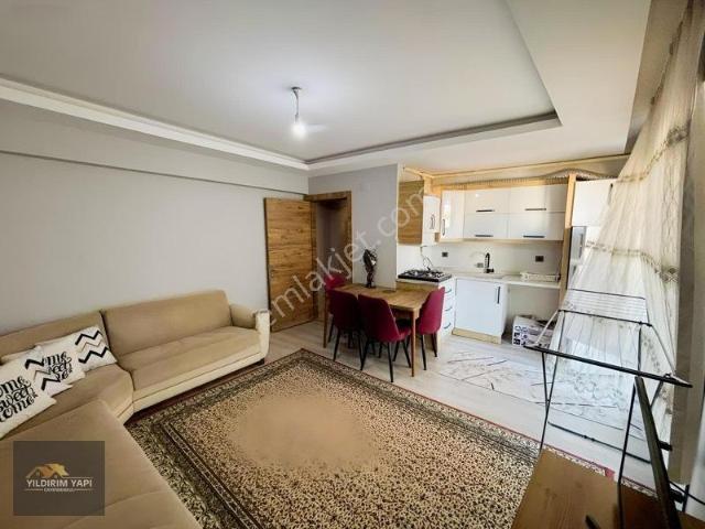 Kurtuluş Mahallesinde Eşyalı Kiralık 1+1 Daire