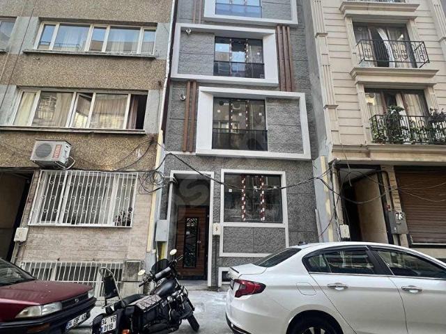 Kurtuluş Eşref Efendi Sokakta Metroya Yakın Sıfır Kiralık Daire