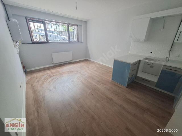 KURTULUŞTA SIFIR BİNADA 2+1 YARI ZEMİN KİRALIK DAİRE