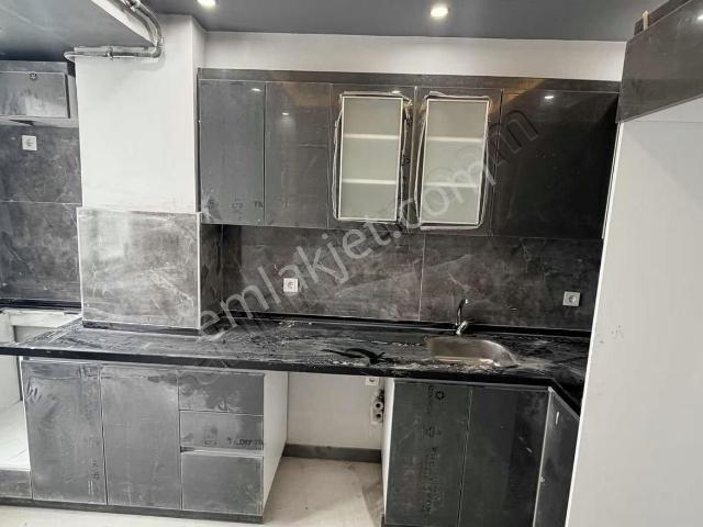 Kuruçeşme Hatipköyde Deniz Manzaralı 125 M² Eğimsiz Ultra Lüks