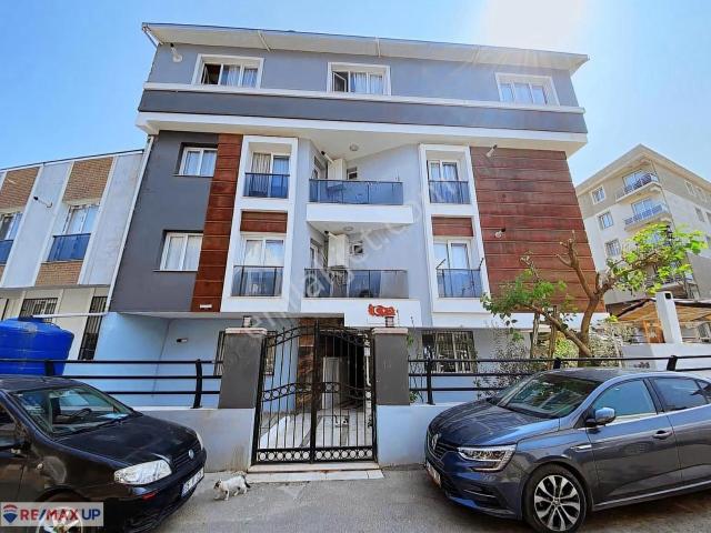 Buca Kuruçeşme'de Eşyalı 1+1 Ara Kat Kiracısız Yeni Bina