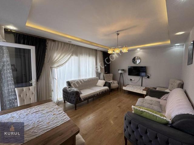 Kurul Gayrimenkul'den Yüksek Kredili Cadde Üzeri Satılık 3+1