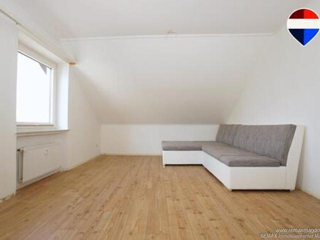 Kurzfristig zu beziehen! 2 Zimmer Dachgeschosswohnung