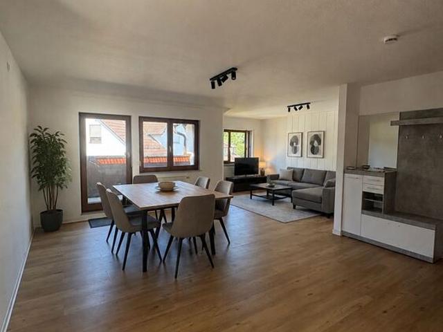 Kurzfristig beziehbare, renovierte 3 4 Zimmer Maisonette Wohnung in Murrhardt!