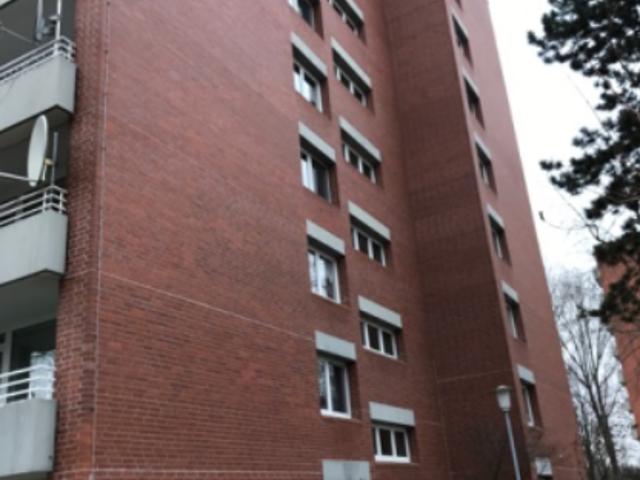 Kurzfristig frei: 3 Zimmer Wohnung im 7. Obergeschoss mit Aufzug und Balkon