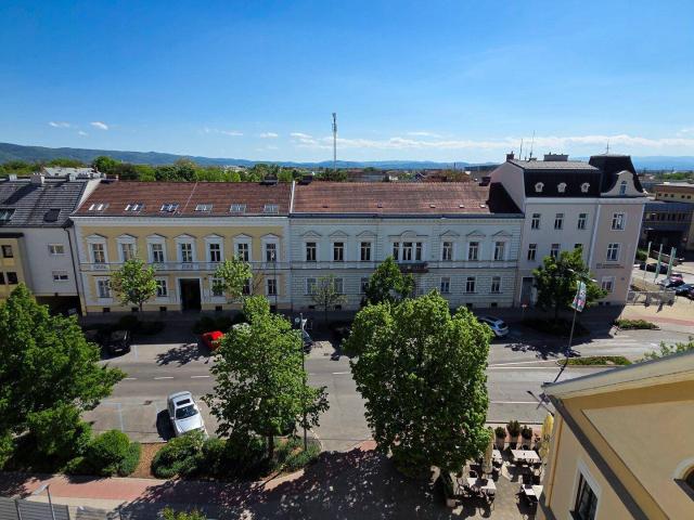 FLEXIBLE Anmietung en möglich / Vollmöbliertes Apartment für „Sofort Nutzer“ / Barrierefreies Penthouse mit Fernblick direkt am Bahnhofplatz