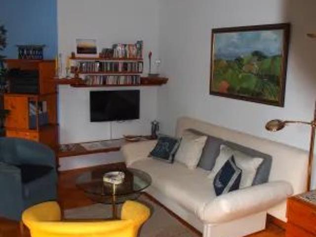 Kurzzeitmiete Zentral gelegen, hell, ruhig, mit Loggia, 70m² vollmöbliert 2 Zimmer
