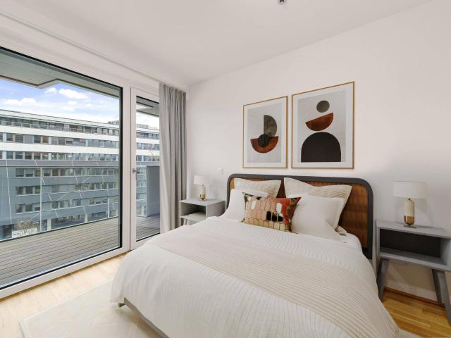 Kurzzeitmiete: 3 Zimmer Wohnung Large möbliert mit Zugang zu Fitness, Co Working, Dachterrasse, Kinoraum