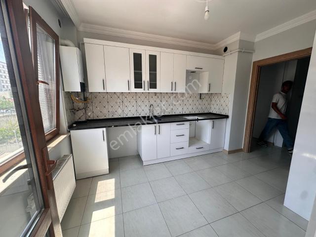 Kurşun Gruptan Akgedik Girişinde E.banyolu 2+1 Ara Kat Daire