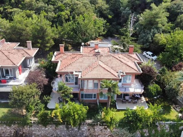 Kurşunlu Tuğtaş Kanarya Sitesinde Satılık Villa