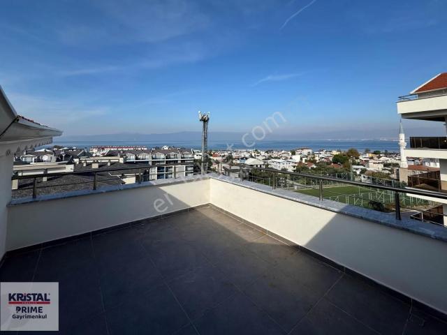 Kurşunlu'da Kiralık Deniz Manzaralı 5+1 Sıfır Dubleks