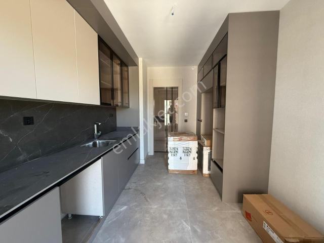 Kusursuz Yaşam Sizleri Bekliyor. konut+avm Projesinde 3+1 130m2