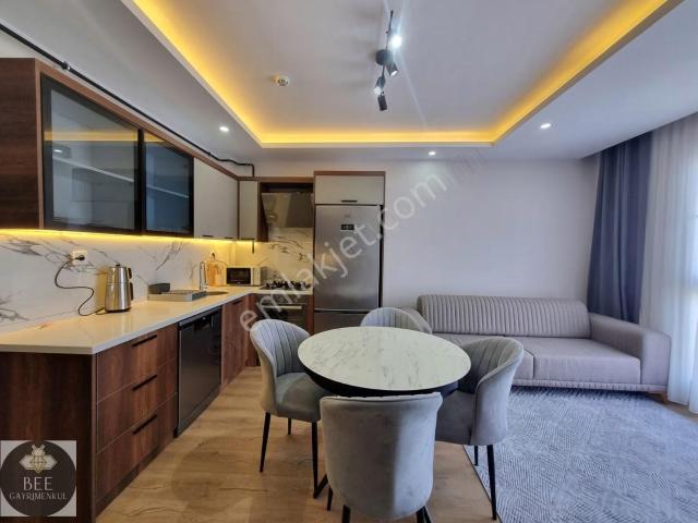 Kusursuz Konfor ! Sıfır Eşyalı, Havuzlu Sitede Kiralık 2+1