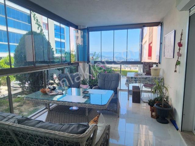 Kusadası Deniz Manzaralı, 150m Bahçeli 3+1