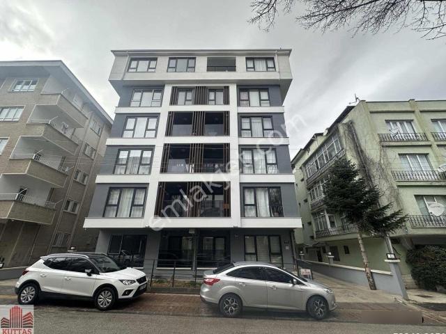 Kuttaş'tan Küçükesat Bardacık Sokakta Sıfır Binada 4+1 Kiralık